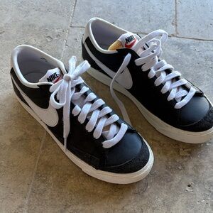 Nike  Classic Black and White Sneakers